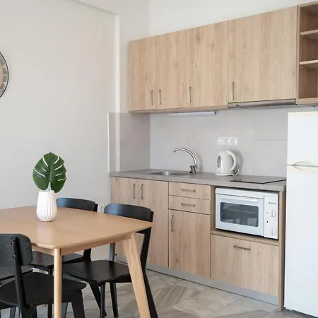 Mardinik Lägenhetshotell 4*
