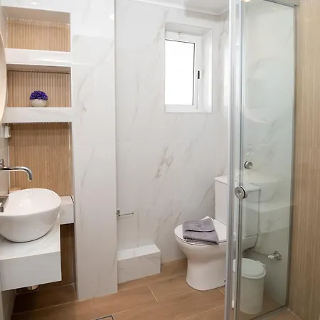 Mardinik Lägenhetshotell 4*